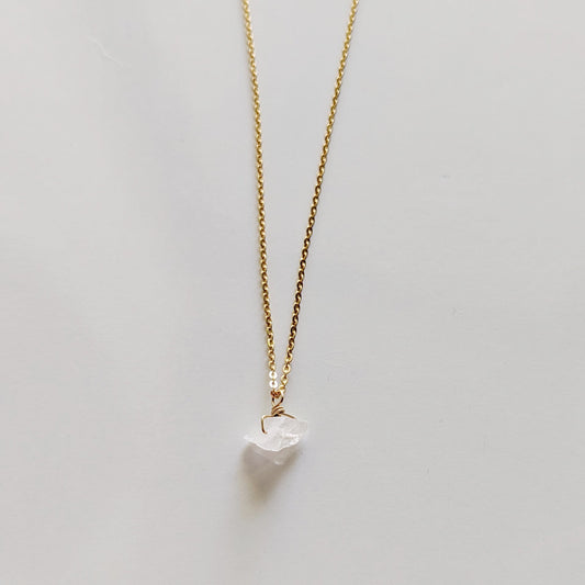 Raw Quartz Drop Necklace - Peerless Charm