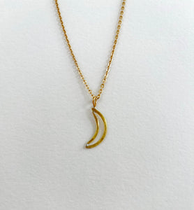 The Dainty Moon Necklace